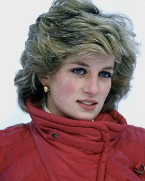 Queen Diana, Prins William, Princess Diana Fashion, Princess Diana Photos, Princess Diana Pictures, Princess Diana Family, Diana Queen, Romantic Photos Couples, Princes Diana