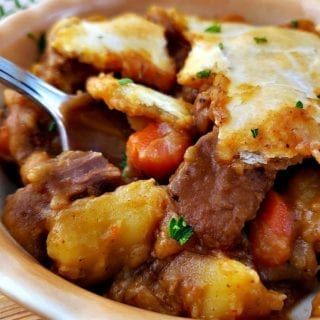 Homemade Beef Pot Pie - Juggling Act Mama Beef Pot Pie Recipe, Homemade Pot Pie, Beef Pot Pie, Puff Pastry Chicken, Leftover Pot Roast, Leftover Roast Beef, Beef Pot Pies, Pot Pie Filling, Beef Stew Meat