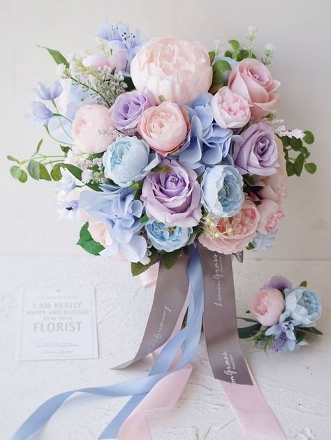 Blue Wedding Bouquet Ideas, Light Blue Wedding Colors, Bridal Bouquet Coral, Sky Blue Weddings, Wedding Bouquet Ideas, Tiffany Blue Wedding, Purple Wedding Theme, Blue Wedding Bouquet, Pale White