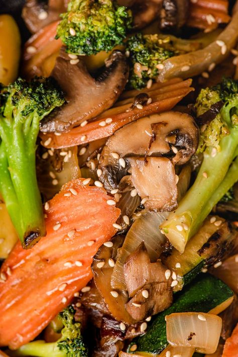 Habatchi Veggies, Habatchi Vegetable Recipe, Hibachi Vegetables On Blackstone, Griddle Side Dishes, Hibachi Steak And Vegetables, Hibachi Veggies, Hibachi Vegetables Recipe, Easy Hibachi, Hibachi At Home