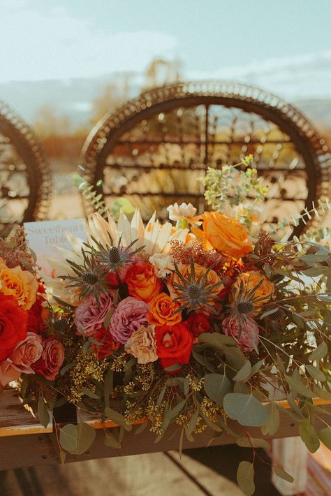 Desert Wedding Table, Desert Wedding Decor, Wedding Table Decor Ideas, Joshua Tree Wedding, Yucca Valley, Private Wedding, Sunset Wedding, Wildflower Wedding, Western Wedding