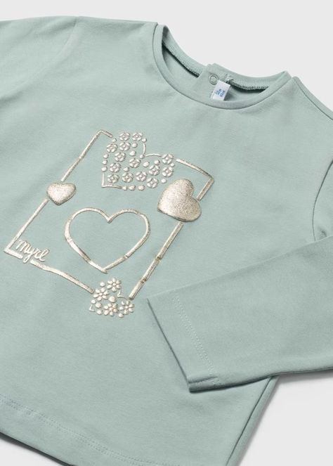 T-shirt with hearts for baby Kids Fashion Wear, Best Diaper Bag, Kids Nightwear, Heart T Shirt, Girls Stripes, Clothing Details, Winter Girls, Girls Prints, Romper With Skirt