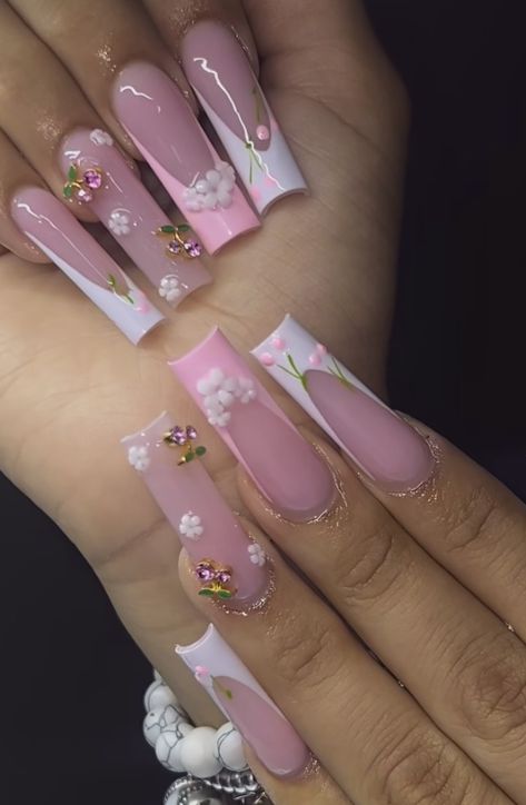 Pink Flower Charm Nails, Pink Nail Charm Designs, Flower Charm Nail Designs, Cute Extra Acrylic Nails, Nails With Pink Gems, Nails With Painted Flowers, Coffin Nails With Charms, Nails Acrylic With Charms, Flower Gem Nails