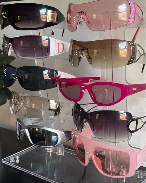 sunglass collection 2000s Accessories, 2000s Sunglasses, 2000 Vibes, 2000 Aesthetic, Early 2000s Aesthetic, 2000s Vibe, 2000s Party, Sunglass Collection, 2000s Girl