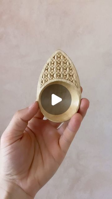 Tamara on Instagram: "Finished and chip carved this teardrop scoop/spoon from Irish hazel wood and added it to the shop! Go and have a look if you’re curious :) tools I used: axe, carving knife, spoon knife, small carving knife  #woodcarving #chipcarving #hazelwood #hazeltree #irish #knife #tools #woodcraft #woodworking #finewoodworking #art #kitchenutensils #sloyd #slojd #axe #spooncarving #woodart #craftmanship #handmade #handmadewithlove #birthdaygift" Spoon Carving Tools, Spoon Knife, Wood Spoon Carving, Carved Spoons, Chip Carving, Carving Knife, Wood Spoon, Carving Tools, Fine Woodworking