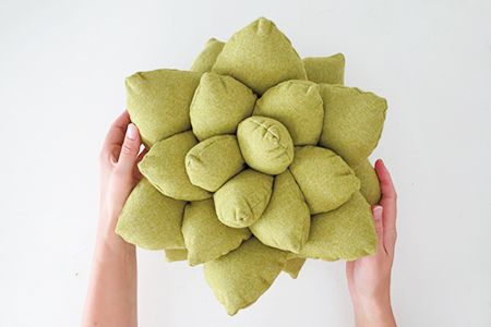 Succulent Pillow Pattern, Succulent Pillow, Cushion Tutorial, Green Velvet Fabric, Summer Pillows, Shaped Pillow, Fabric Diy, 3d Tutorial, Sewing Projects For Kids