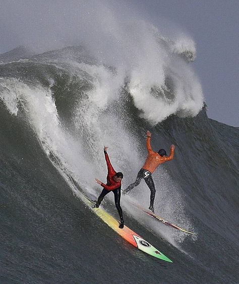 Ken Collins, left, and Tyler Fox surf a giant wave during the second heat of the Mavericks surfing contest Friday, Feb. 12, 2016, in Half Moon Bay, Calif. Moving Mountains, Wave Surfing, Mavericks Surfing, Big Wave Surfing, Gopro Surfing, Huge Waves, Sup Surf, Learn To Surf, Surf Life