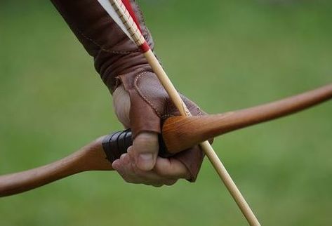 People are Crazy for This Amazing Shillong Teer Archery Game in India Archery For Beginners, Archery Releases, Archery Gloves, Survival Bow, Archery Games, Bow Fishing, Archery Tips, What Is The Point, Archery Gear