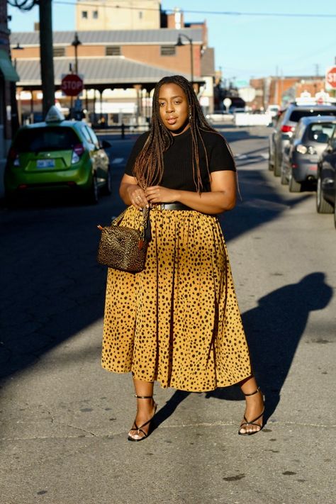 Maxi Skirt Fall 2022, Church Outfit Skirt, Church Outfit Plus Size, Plus Size Maxi Skirt Outfit, Fall Maxi Skirt Outfits, Girl Self Care, Plus Size Maxi Skirt, Animal Print Maxi Skirt, Maxi Skirt Fall