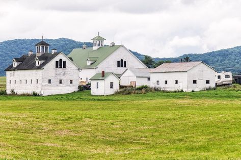 Towns In West Virginia, West Virginia Travel, Virginia Travel, Harpers Ferry, Small Town Romance, Need A Vacation, Travel Time, Take Me Home, Abandoned Houses