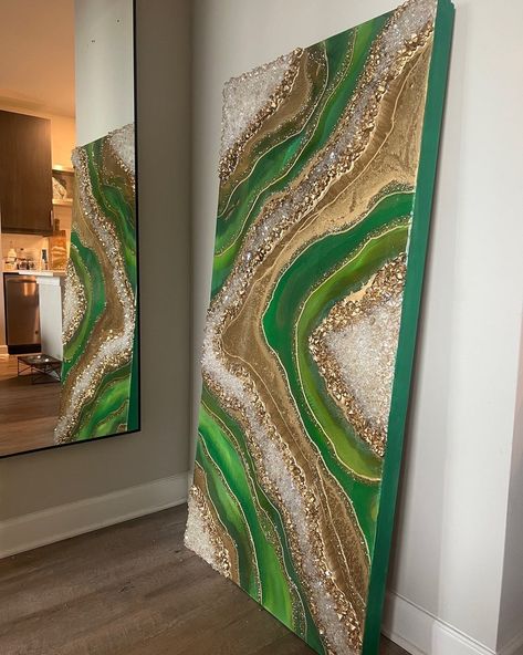 Geode Resin Art, Epoxy Resin Wall, Resin Geode, Resin Art Painting, Geode Art, Resin Painting, Color Swatches, Design Consultant, Custom Art