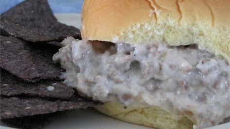 A quick and easy alternative to regular Sloppy Joes, these are made with ground beef in a creamy white sauce. Best Ground Beef Recipes, Sloppy Joes Sandwich, Loose Meat Sandwiches, Joe Recipe, Sloppy Joes Recipe, Mini Burgers, Cream Of Mushroom, German Recipes, Pot Luck