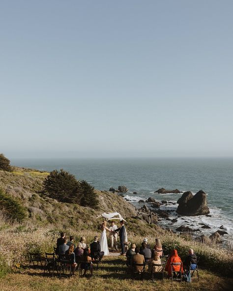 Napa Valley Wedding Venues, Northern California Elopement, Small Beach Weddings, California Beach Wedding, Muir Beach, Northern California Wedding Venues, California Outdoor, Elopement Reception, West Coast Wedding