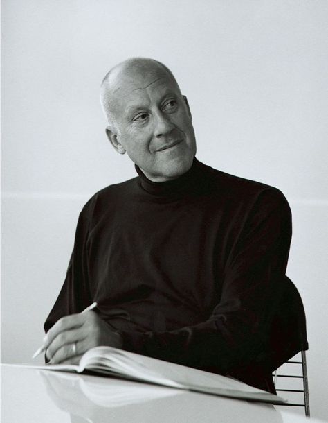 Norman Foster @fosterpartners [https://www.fosterandpartners.com/]. Norman Foster Sketch, Norman Foster Architecture, Foster House, Richard Rogers, House Of Lords, Modernist Architects, Old Abandoned Houses, Foster Partners, Norman Foster