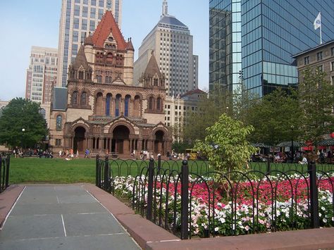 Copley Square - Boston Back Bay Boston Things To Do, Boston Back Bay, Back Bay Boston, Boston Attractions, Boston Neighborhoods, Newbury Street Boston, Boston Trip, Things To Do In Boston, To Do In Boston