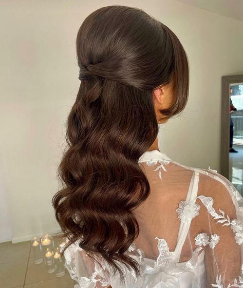 Formal Half Updo with Bouffant and Waves New Hairstyle 2023, Hairstyle 2023, Hair Style Girl, Hair Down Styles, Braided Half Updo, Hair Adviser, Long Hair Updo, Half Updo, New Hairstyle