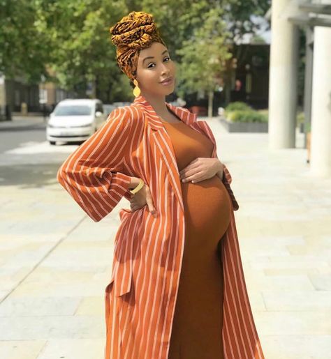 Pregnancy Slay, Elegant Maternity Dresses, Braxton Hicks, Greek Goddesses, Maternity Photoshoot Outfits, Baby Storage, Baby Bump Style, Preggo Fashion, Slay Queen