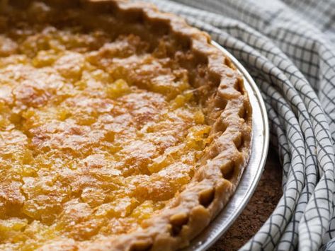 How To Make Johnny Cash’s Pineapple Pie | 12 Tomatoes Lemon Chess Pie Recipe, Pie Night, Lemon Chess Pie, Coconut Pie Recipe, Southern Pies, Chess Pie Recipe, Pineapple Pie, Citrus Desserts, Chess Pie