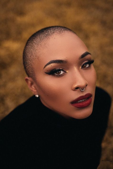 . Bald Photoshoot Ideas, Bald Women Aesthetic, Bald Aesthetic, Girls Dpz Stylish, Floating Butterflies, Shaved Hair Women, Bald Look, Brush Cut, Shaved Head Women