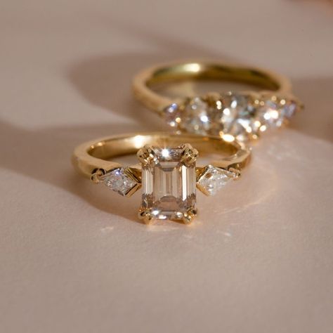 Pretty Engagement Rings, Engagement And Wedding Rings, Cute Engagement Rings, Future Engagement Rings, Dream Engagement, Dream Engagement Rings, Beautiful Engagement Rings, Pretty Rings, Emerald Engagement Ring