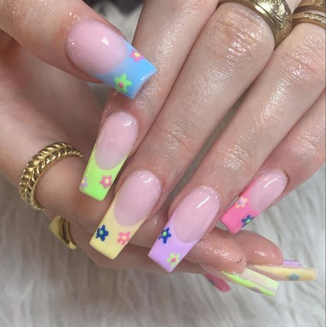 Polly Pocket Nails, Polly Pocket Outfits, Polly Pocket Aesthetic, Sunny Core, Kidcore Nails, Pocket Aesthetic, Polly Pocket 2000, Luna Aesthetic, Cutest Nails