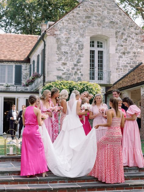 First look with the bridal party wearing unique pink dresses. Mismatched Blue Bridesmaids, Pink Mismatched Bridesmaid Dresses, Mismatched Blush Bridesmaid Dresses, Bridesmaid First Look, Pink Bridesmaid Dresses Mismatched, Pink Bridal Party, Light Pink Bridesmaids, Light Pink Bridesmaid Dresses, Mix Match Bridesmaids