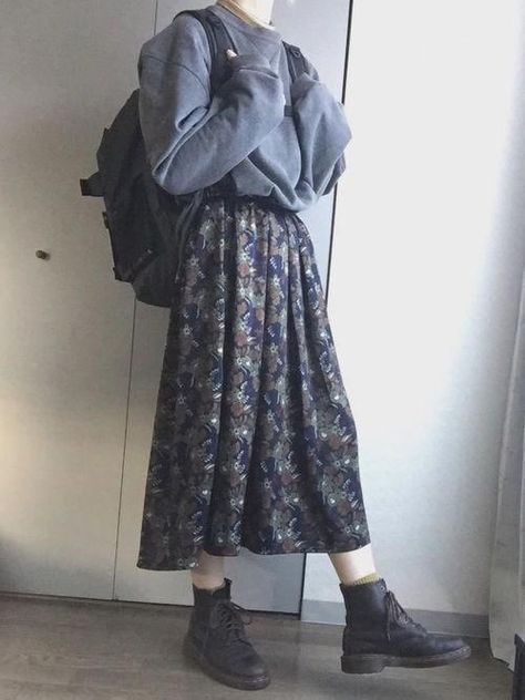 art gremlin on Twitter: "modesty but more alt… " Rok Outfit, Top Trending, A Skirt, Trend Fashion, Clothes Ideas, 가을 패션, Outfits Casual, Mode Vintage, Mode Inspiration