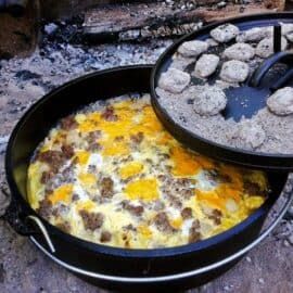 Mountain Man Breakfast Casserole - Saving Room for Dessert Recipes Dutch Oven, Mountain Man Breakfast, Dutch Oven Breakfast, Campfire Breakfast, Dutch Oven Camping Recipes, Simply Potatoes, Dutch Oven Camping, Camping Breakfast, Dutch Oven Cooking