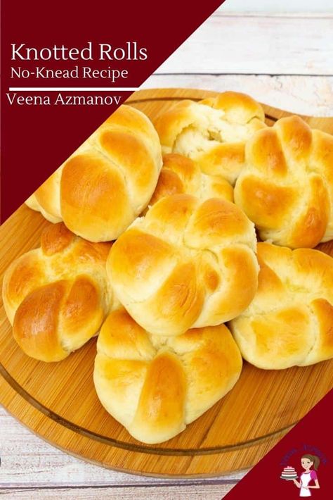 These buttery, rich, and soft knotted rolls have a melt-in-the-mouth texture. They are made with my no-knead crescent rolls dough that's surprisingly simple and easy to make. #noknead #dinnerrolls #knottedrolls #rolls #breadrecipes #breadrolls #dinnerroll #knotdinnerrolls #nokneadbread #breadrolls Knot Rolls, Dinner Rolls Easy, Taste Of Home Recipes, Babka Recipe, Knead Bread Recipe, Food Bread, Baking Decorating, Pumpkin Cinnamon Rolls, Artisan Bread Recipes