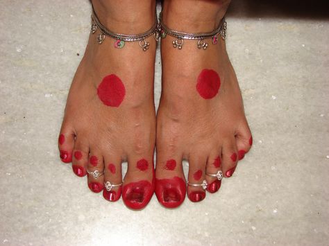 Beauty of Indian feet.. | Flickr - Photo Sharing! Feet Drawing, Married Women, Indian Man, Indian Woman, North India, Married Woman, Red T, Foot Jewelry, Woman Colour