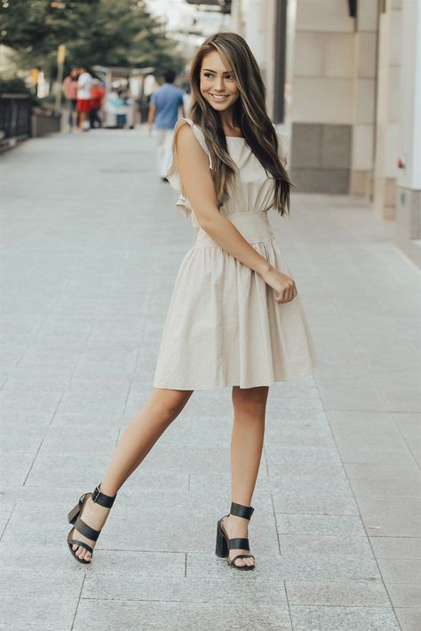 Goa Video, Frock Photos, One Piece Frock, Dress With Bow Tie, Short Frock, Bad Fashion, Girls Day, Stylish Photo Pose, Peinados Fáciles Para Cabello Corto