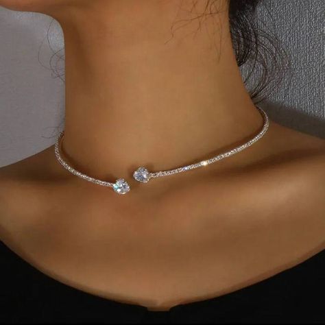 Instagram Add, Collar Choker, Rhinestone Heart, Choker Collar, Open Design, Elegant Necklaces, Artist Style, The Fashion, Daily Wear