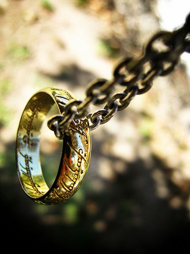 One ring to rule them all.......there is a necklace u can get that looks like the one ring on a chain I really really want it!!!!! Baba Jaga, Lord Of Rings, Into The West, There And Back Again, Lord Of The Ring, Fellowship Of The Ring, Three Rings, Thranduil, Jrr Tolkien