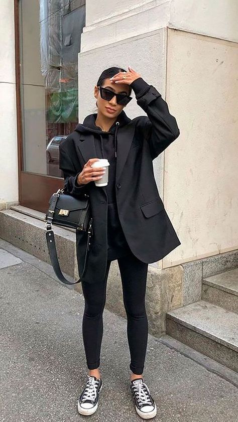 Sweater Blazer Outfit, Look Legging, Mode Boho, Outfits With Converse, Mode Casual, Looks Street Style, Looks Black, All Black Outfit, Mode Inspo