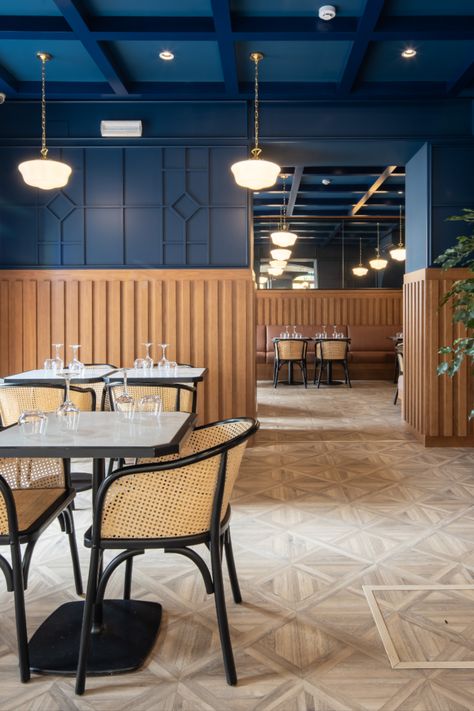 Navy Restaurant Interior, Restaurant Concept Ideas Interiors, Blue And Gold Restaurant Design, Blue And Yellow Restaurant Interior, Deep Blue Interior Design, Seafood Restaurant Interior Design, Blue Interior Restaurant, Blue Cafe Design, Blue Restaurant Interior