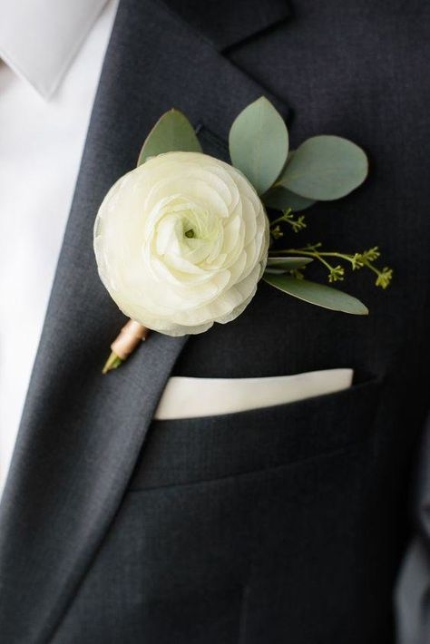 Ranunculus Wedding Bouquet, Ranunculus Boutonniere, Ranunculus Wedding, Unique Floral Arrangements, White Ranunculus, Flowers And Greenery, Winter Wedding Flowers, Groom Boutonniere, Boutonniere Wedding