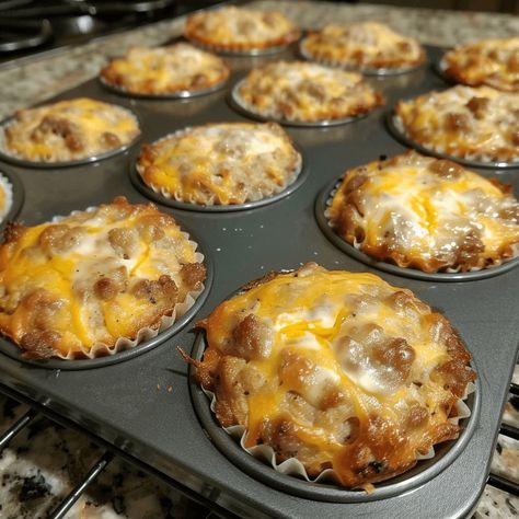 Weight Watchers-Friendly Sausage and Egg Breakfast Muffins - All Recipes Club Savory Breakfast Muffins, Low Fat Baking, Sausage Muffins, Egg Muffins Breakfast, Chicken Breakfast, Muffin Liners, Jamie Oliver Recipes, Grandmas Recipes, Sausage And Egg