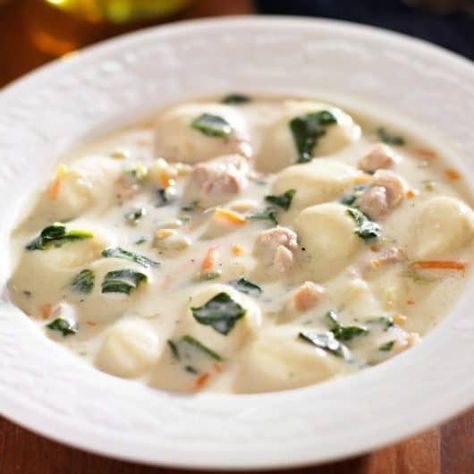 Olive Garden Chicken Gnocchi Soup Recipe Olive Garden Gnocchi Soup Recipe, Gnocchi Soup Olive Garden, Olive Garden Chicken Gnocchi Soup Recipe, Olive Garden Gnocchi Soup, Soup Olive Garden, Olive Garden Chicken Gnocchi, Chicken Gnocchi Soup Recipe, Gnocchi Recipes Soup, Olive Garden Chicken