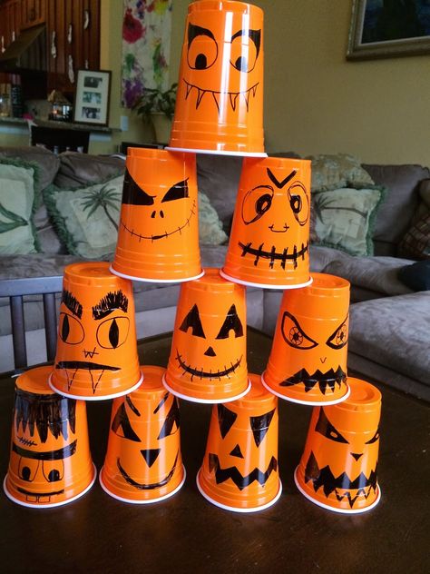 Easy and Fun Halloween Knock Down Game- carnival games at home! Home Carnival Games, Candy Corn Toss Game, Candy Corn Ring Toss Game, Games With Candy Corn, Halloween Can Knock Down Game, Games Kids Haloween Party Games, Halloween Carnival Games, Halloween Block Party, Home Party Games