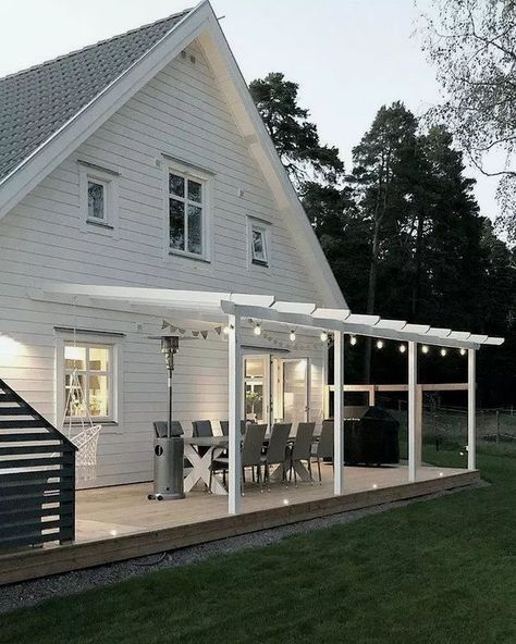 Easy Pergola, Landscape Pergola, Terrasse Med Tak, Simple Pergola, Hills Hoist, Kitchen Garden Window, Suburban Street, Attached Pergola, Pergola Diy