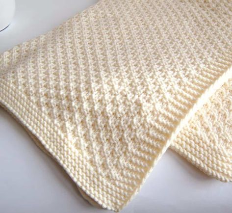 38 Baby Blanket Knitting Patterns Knit Baby Blanket Pattern Free, Knitting Patterns Free Blanket, Easy Baby Blanket, Knit Headband Pattern, Knitted Baby Blanket, Baby Blanket Knitting Pattern, Knitted Baby Blankets, Easy Knitting Patterns, Scarf Knitting Patterns