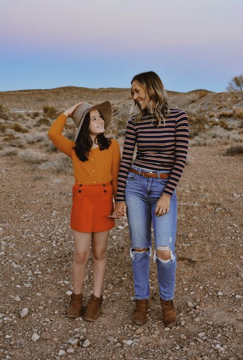 Red Rock Canyon in Las Vegas, NV Red Rock Canyon, Motherhood Photography, Fall Family, Red Rock, Family Photoshoot, Las Vegas, Photography, Red