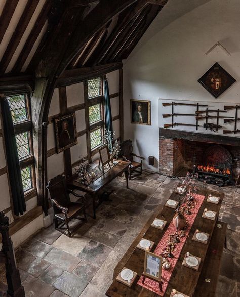 Castle Aesthetic Interior, Comfort Photography, English Dining Room, Medieval House, Scottish Countryside, Dream Cabin, English Cottages, English Castles, Castle Aesthetic