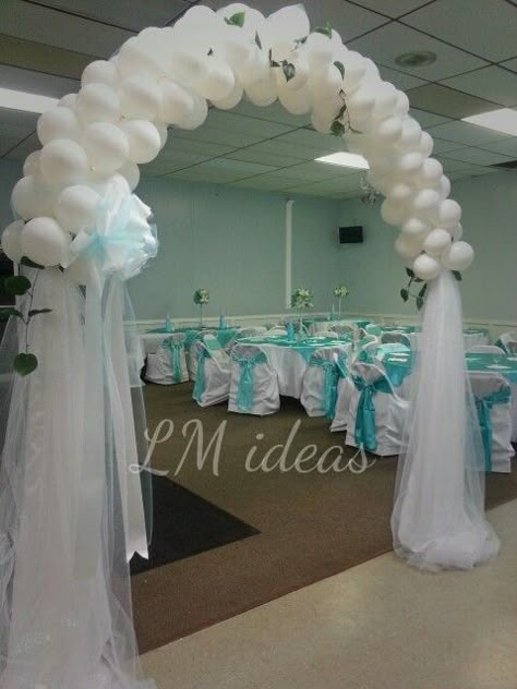 nice balloon arch!!!!!!! Entrance Wedding Decorations Balloons, Balloon Entrance, Arch Balloon, Decorations Balloons, Wedding Balloon Decorations, Backdrop Frame, Arch Decoration, Arch Decoration Wedding, Balloon Arrangements