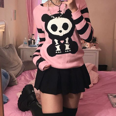 Dark Gothic Aesthetic, Cybercore Y2k, Emo Dark, Estilo Madison Beer, Pastel Goth Outfits, Pink Goth, Pink Grunge, Pink Gym, Alt Clothes