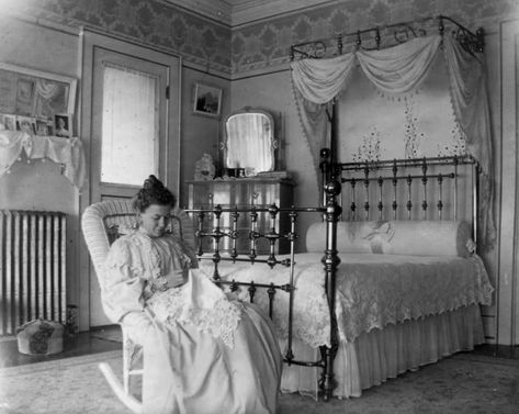 Addie Hoyt Fargo at home in the Fargo Mansion, Lake Mills, WI, 1890s. sewing ... wonder what color everything was! Museum Statues, Victorian Bedrooms, Victorian Rooms, Antique Iron Beds, Victorian House Interiors, Bedroom Victorian, Victorian Life, Victorian Bedroom, Victorian Interior