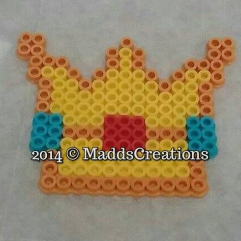 Princess Peach Crown Perler Beads by MadSuzz Princess Peach Crown, Jesse Tree Ornaments, Hamma Beads Ideas, Graph Paper Drawings, Fuse Bead Patterns, Tiny Cross Stitch, Princesa Peach, Hama Beads Design, Diy Perler Bead Crafts