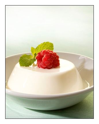 Vanilla Panna Cotta | Stay at Home Mum White Chocolate Panna Cotta, Chocolate Panna Cotta, Vanilla Panna Cotta, Panna Cotta Recipe, Köstliche Desserts, Cooking Class, Trifle, Flan, Just Desserts