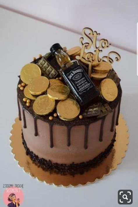 Cake Decoration Ideas For Men, Best Birthday Cake For Men Ideas, Alcohol Cake Ideas For Men, Jack Daniels Cake, Alcohol Cake, Cake Celebration, Birthday Cake For Him, Gateaux Cake, Birthday Cakes For Men