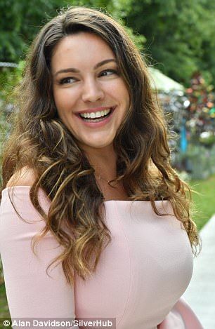 Kelly Brook cosies up to Jeremy Parisi at Hampton Court | Daily Mail Online Kelly Brooks, Eastenders Actresses, Hampton Court Flower Show, Hollywood Model, British Women, Kelly Brook, Hair Photo, Content Creator, Comb